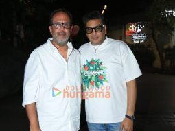 Photos: Mukesh Chabbra and Aanand. L. Rai snapped in Juhu