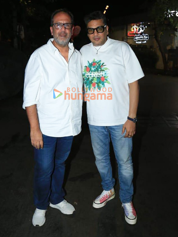 Photos: Mukesh Chabbra and Aanand. L. Rai snapped in Juhu Photos: Mukesh Chabbra and Aanand. L. Rai snapped in Juhu