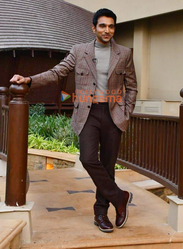 photos pratik gandhi saiyami kher divyenndu and rahul dholakia snapped promoting agni 9