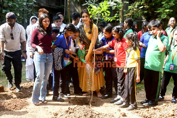 Photos: Raashii Khanna kicks off her pre-birthday celebrations with a plantation drive along with 100 kids at the Bhamla Foundation Photos: Raashii Khanna kicks off her pre-birthday celebrations with a plantation drive along with 100 kids at the Bhamla Foundation