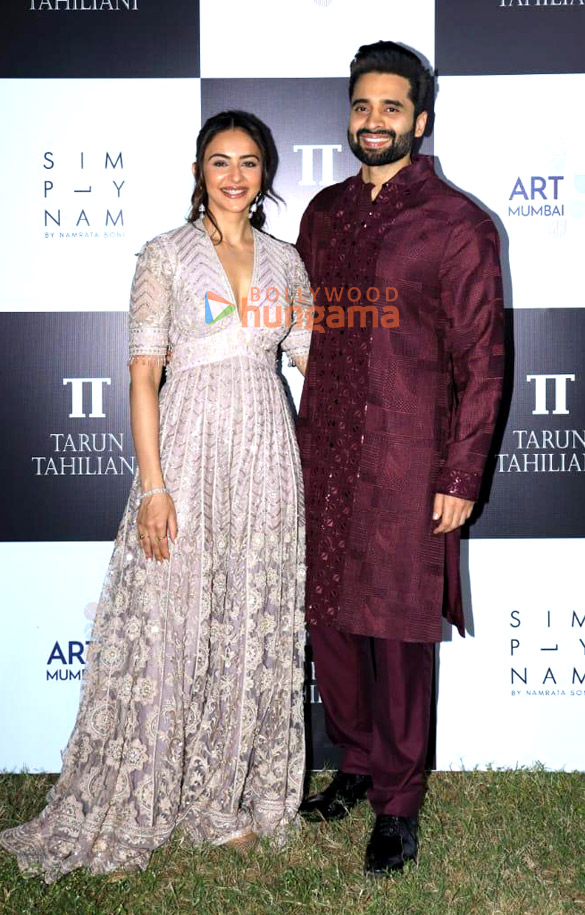 photos saniya malhotra rakul preet singh jackky bhagnani and others snapped attending tarun tahilianis parade at mahalaxmi race course 2