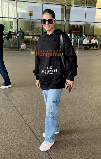 Photos: Sunny Leone, Anushka Sen and others snapped at the airport