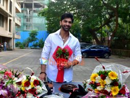 Photos: Taha Shah Badussha celebrates his birthday with the media