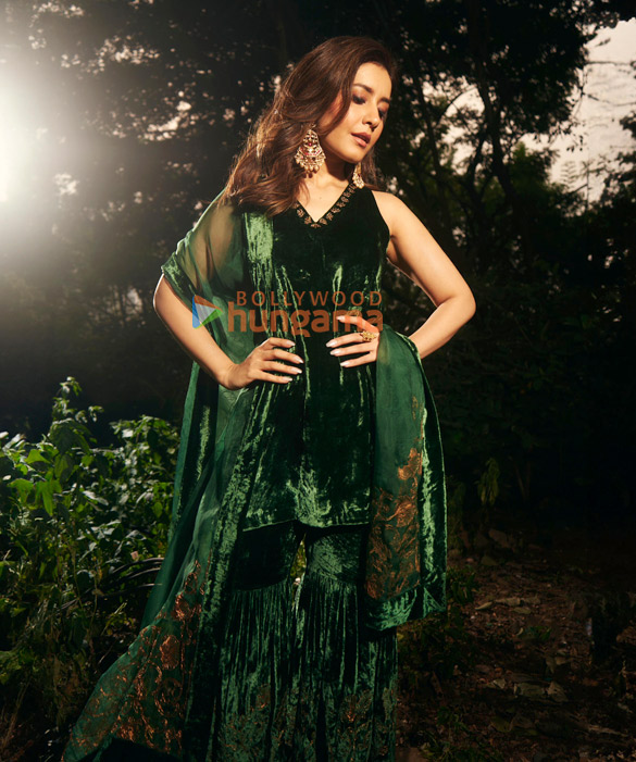 raashii khanna 8 26