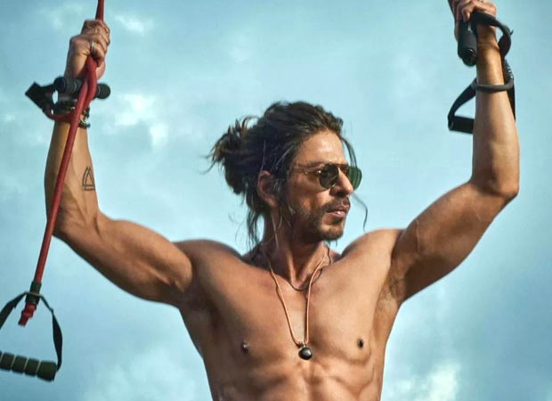 Shah Rukh Khan’s 59th birthday celebration: Superstar reacts as a fan removes his shirt and shows a tattoo of SRK: “Tere left shoulder pe main bahut handsome lag raha hoon”; also adds “Shirt utaarne ka haq sirf mera hai”