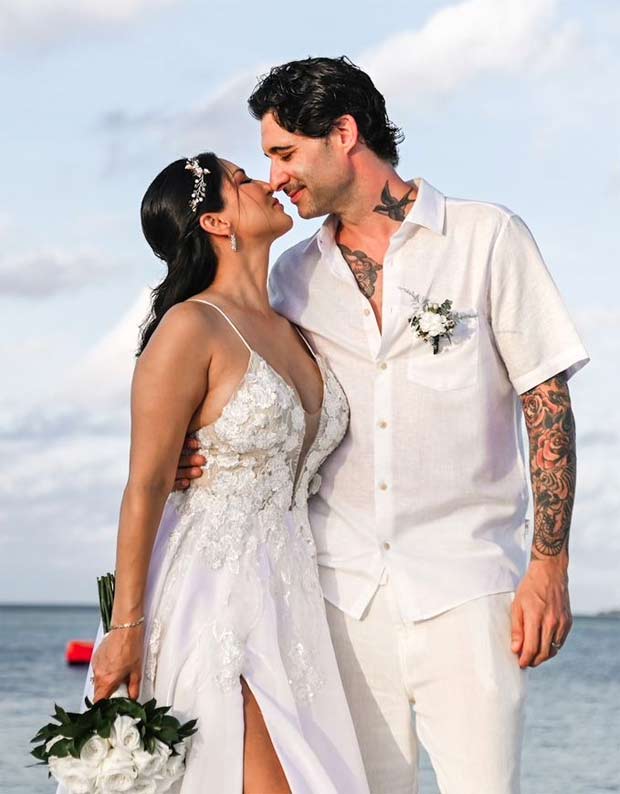 Sunny Leone and Daniel Weber renew their vows in Maldives; Details inside