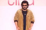 Arjun Kapoor, Ahsaas Channa, Sonali Bendre and others snapped at TIRA flagship store launch