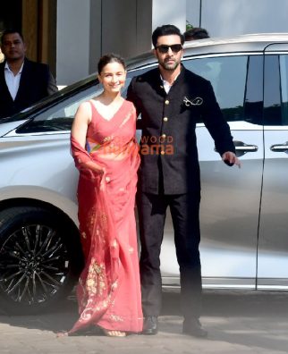 Photos: Alia Bhatt, Ranbir Kapoor, Kareena Kapoor Khan, Saif Ali Khan and others snapped at Kalina airport