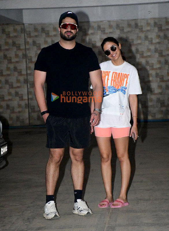 photos aly goni and jasmin bhasin snapped searching for a new house at pali hill 1
