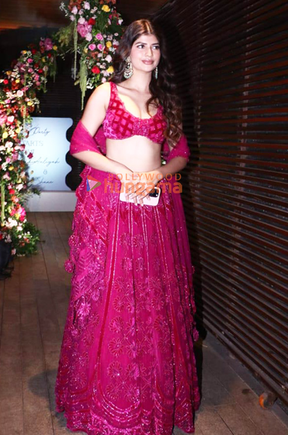 photos anjini dhawan ibrahim ali khan and others snapped at aaliyah kashyaps pre wedding party 10