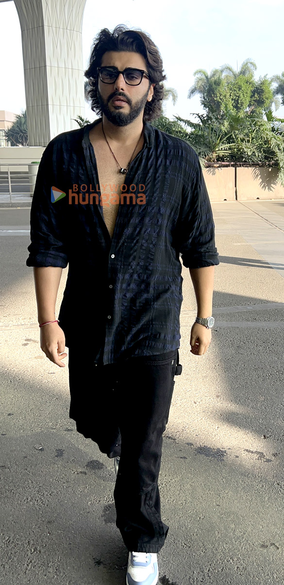 photos arjun kapoor dia mirza shefali jariwala and others snapped at the airport 1