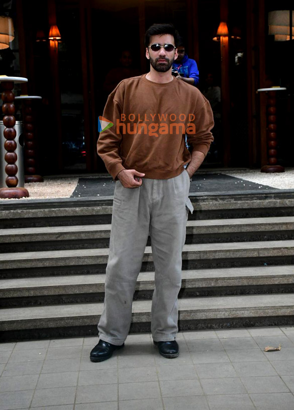 photos avinash tiwari snapped at gigi restaurant in bandra 4