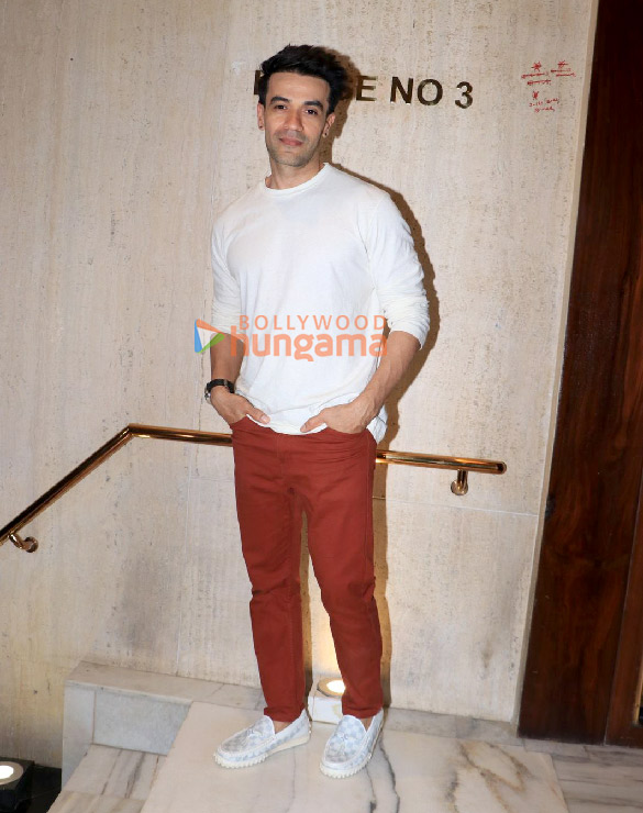 photos disha patani nora fatehi ayushmann khurrana tamannaah bhatia and others snapped at manish malhotras house in bandra 11