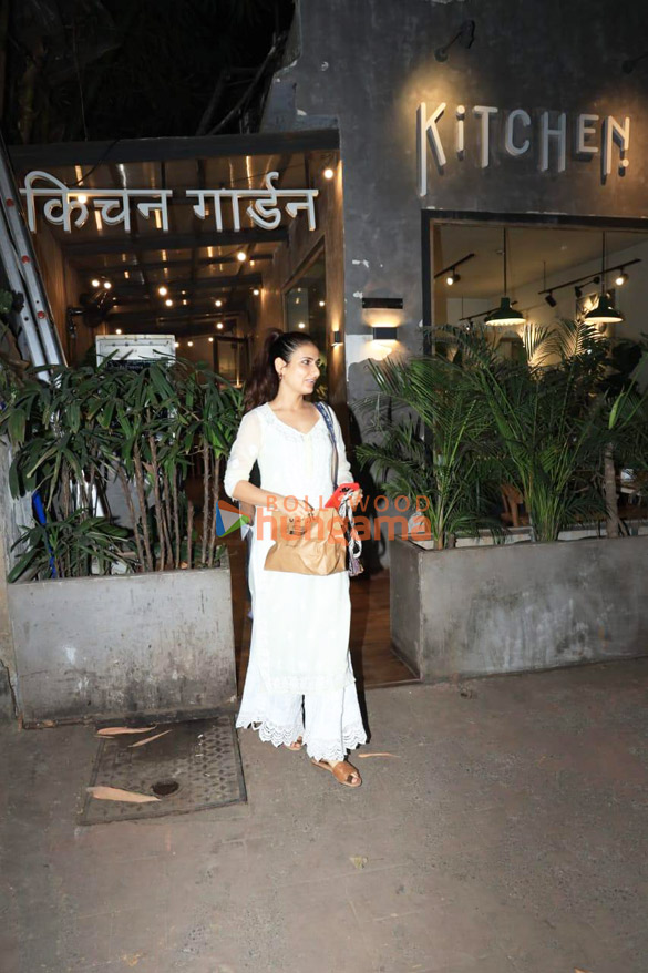 photos fatima sana shaikh snapped at the kitchen garden in juhu 3 4