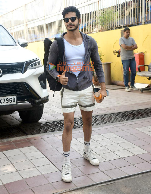 photos ishaan khatter spotted outside a gym 5