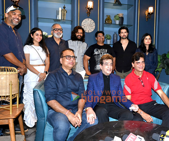 photos jeetendra riteish deshmukh indra kumar and others grace the mahurat of masti 4 3