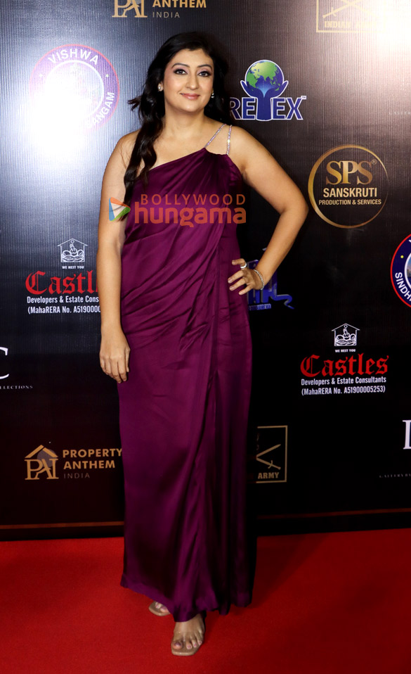 photos kartik aaryan rupali ganguly and others grace the 30th sol lions gold awards 2024 155 22