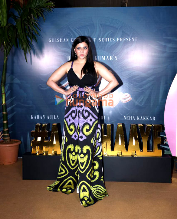 photos mannara chopra bhushan kumar and others grace the launch of music video aaye haaye 4
