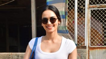 Photos: Manushi Chhillar snapped at Versova jetty