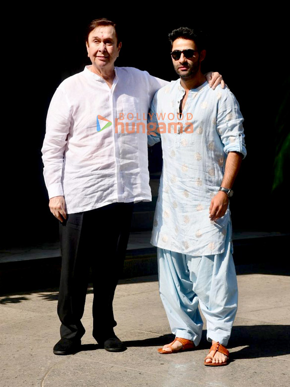 photos randhir kapoor and armaan jain snapped in bandra 3