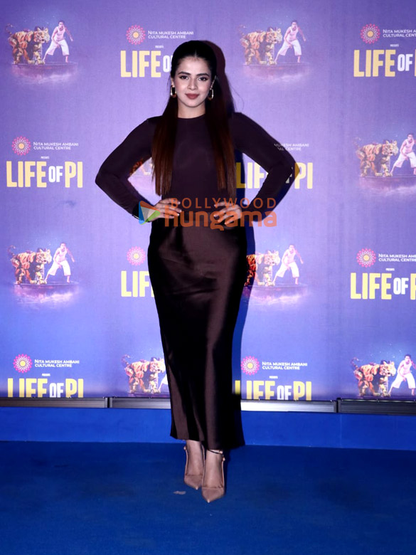 photos saiee manjrekar sanjana sanghi and others at the pre function of the opening show of life of pi 35