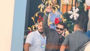 Photos: Salman Khan, Sajid Nadiadwala and others snapped at Kalina airport