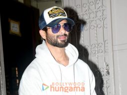 Photos: Shahid Kapoor snapped outside a dubbing studio in Bandra