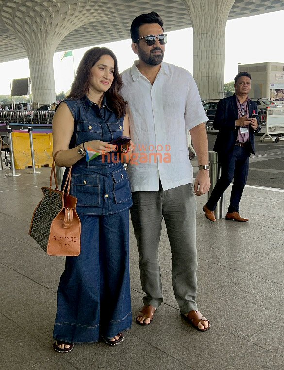 photos sonam kapoor ahuja kartik aaryan and others snapped at the airport 4