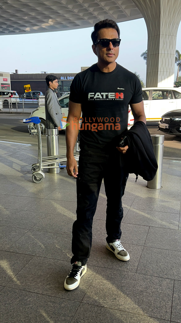 photos sonu sood chitrangda singh anil kapoor and others snapped at the airport 1