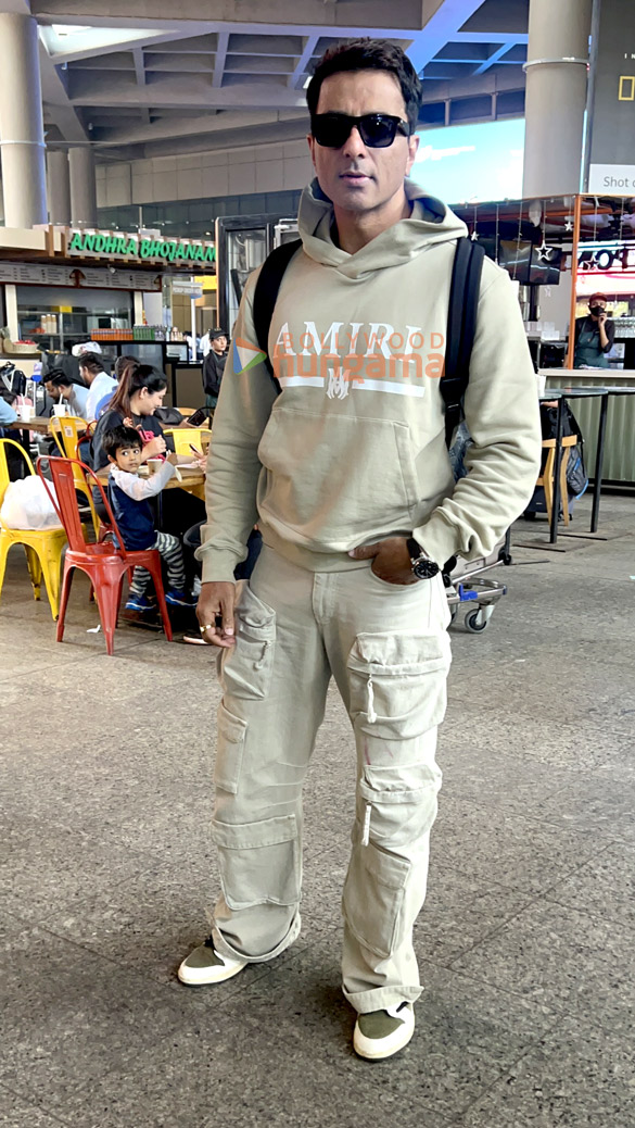 photos vaani kapoor sushmita sen sonu sood and others snapped at the airport 3