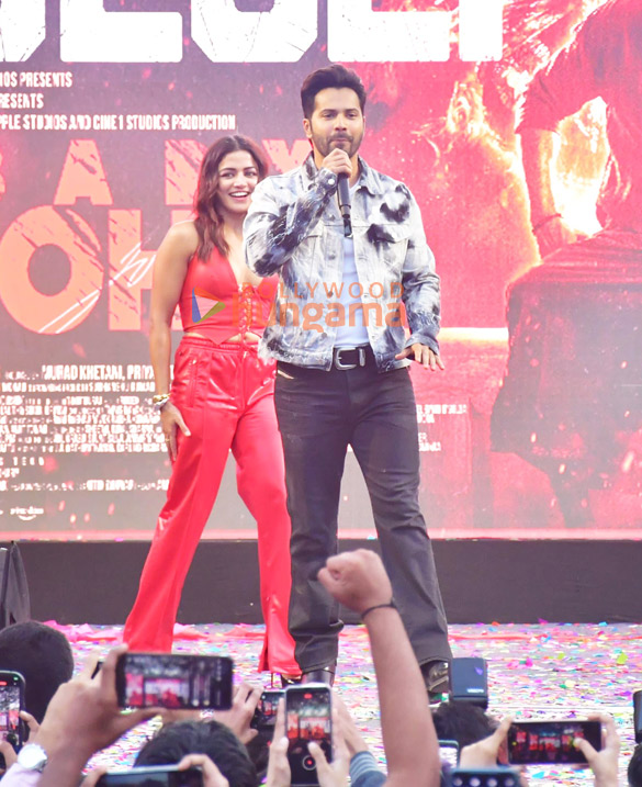 photos varun dhawan wamiqa gabbi and others grace the trailer launch of baby john 3