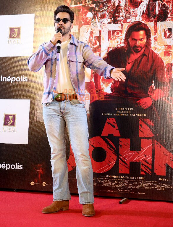 photos varun dhawan snapped at baby john press conference in jaipur 2