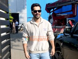 Photos: Varun Dhawan snapped at Kalina airport