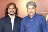 Kumaar and Suresh Wadkar launched Ae Zindagi Gale Laga Le radio show