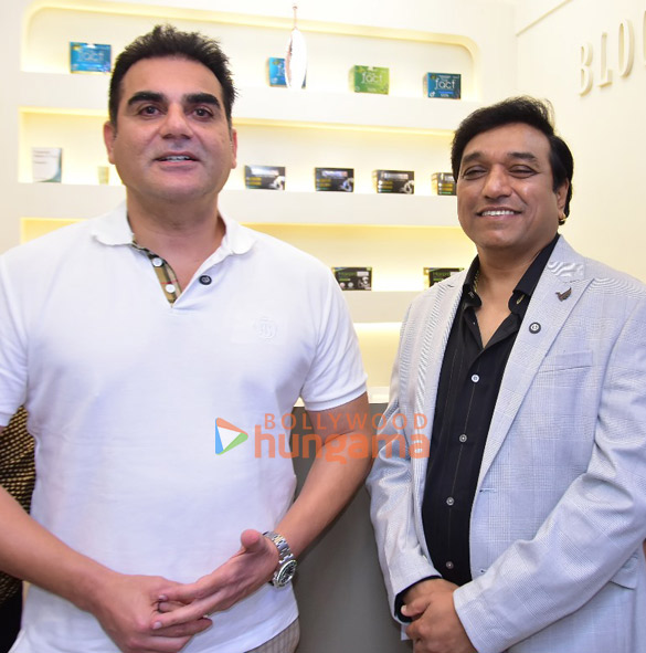 photos arbaaz khan snapped at bloom aesthetic clinic at andheri 4
