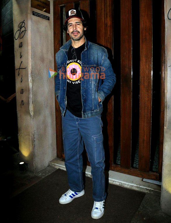 photos celebs attend anusha dandekars birthday bash at bastian in bandra 11