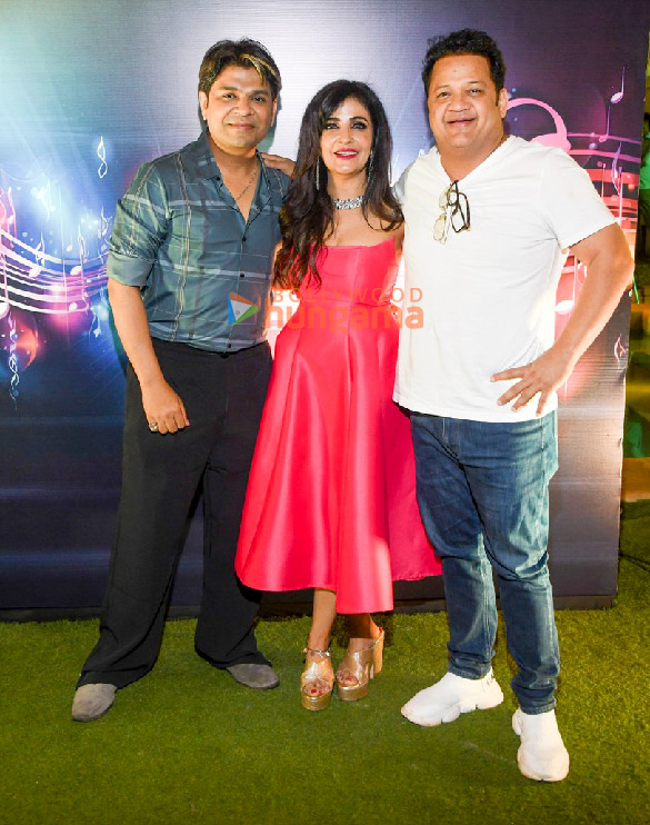 photos celebs attend shibani kashyaps birthday bash 12