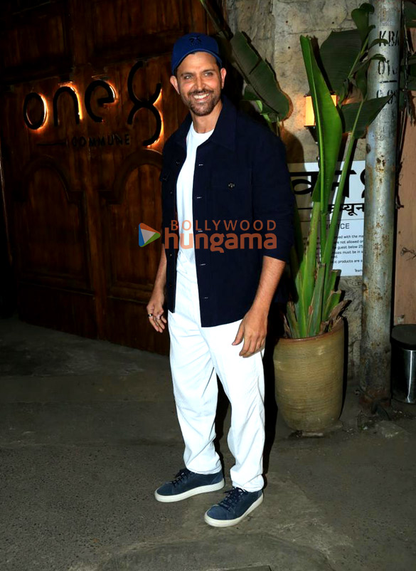 photos hrithik roshan snapped at one8 commune in juhu 4