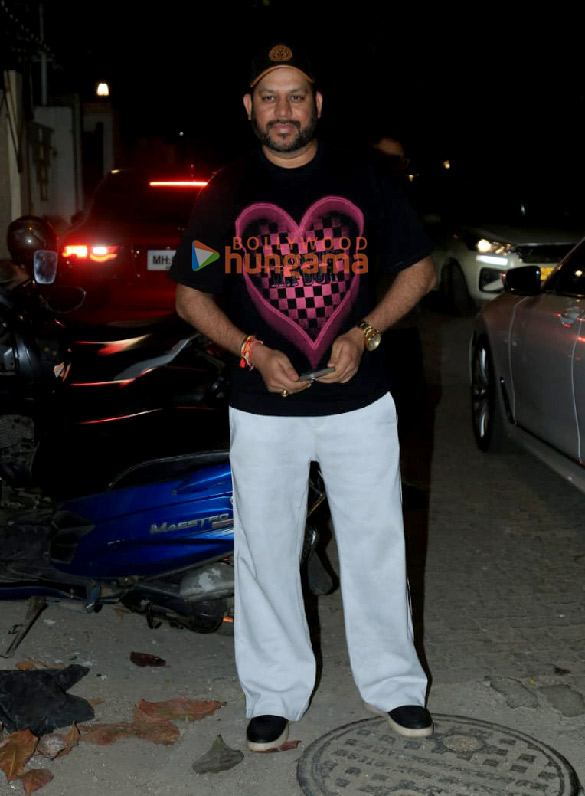 photos kangana ranaut anupam kher and others grace the special screening of emergency 1