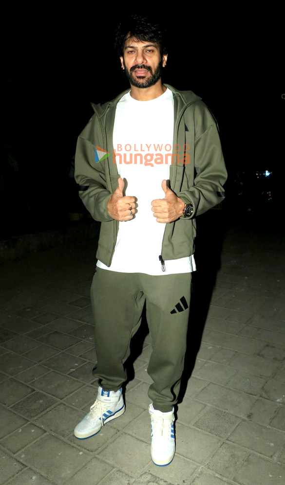 photos karan veer mehra shilpa shirodkar chum darang and digvijay singh rathee snapped in bandra 4