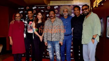 Photos: Manoj Bajpayee, Urmila Matondkar, Anurag Kashyap and others attend Satya’s re-release event