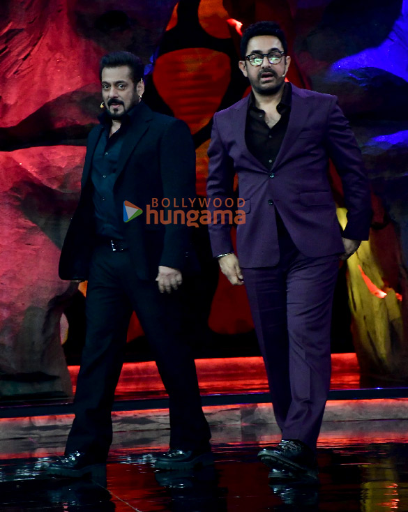 photos salman khan aamir khan and loveyapa actors junaid khan and khushi kapoor snapped at bigg boss 18 finale 1