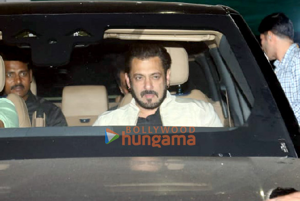 photos salman khan iulia vantur and diljit dosanjh snapped at kalina airport 6