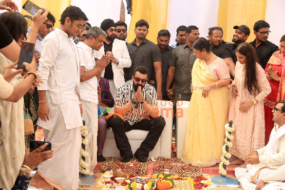 photos sanjay dutt snapped at bhumipujan event 3