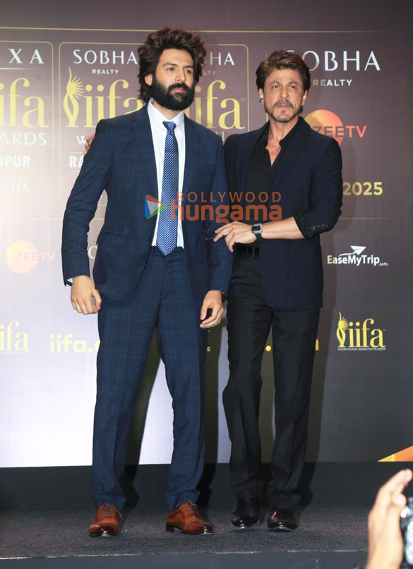 photos shah rukh khan kartik aaryan and other dignitaries snapped at the 25th iifa press conference 11