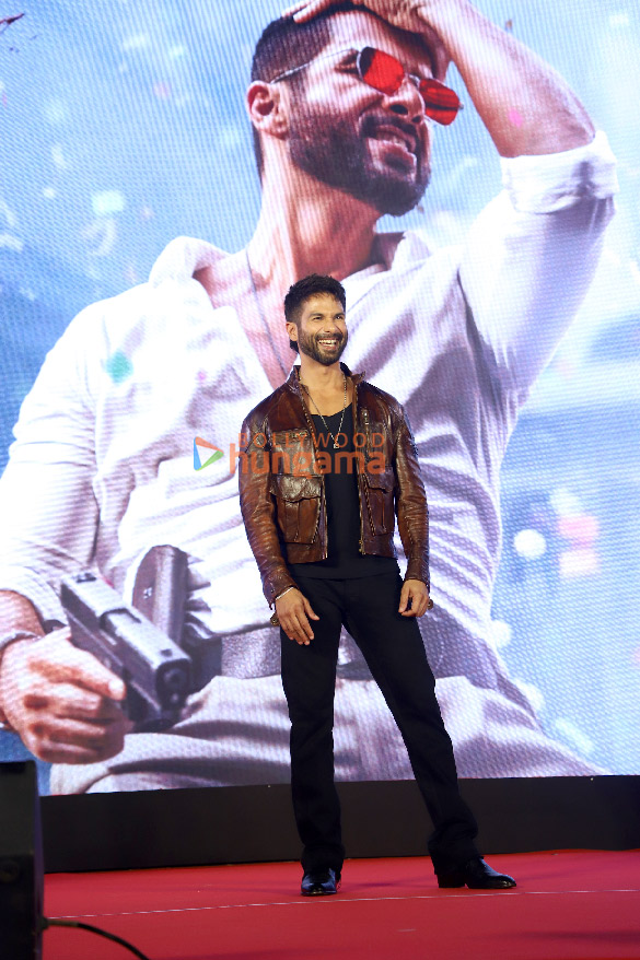 photos shahid kapoor siddharth roy kapur rosshan andrrews and umesh kr bansal snapped at deva teaser launch in mumbai 4