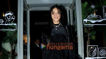 Photos: Shruti Haasan snapped in Bandra