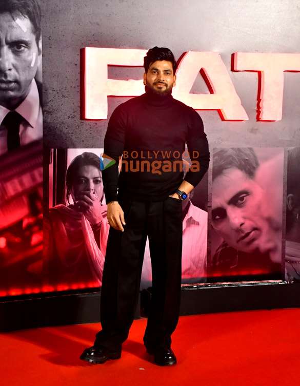 photos sonu sood jacqueline fernandez and others grace the premiere of fateh 9