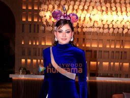 Photos: Urvashi Rautela celebrates her mother’s birthday with media