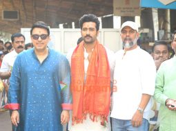 Photos: Vicky Kaushal, Dinesh Vijan and Laxman Utekar snapped at Siddhivinayak Temple